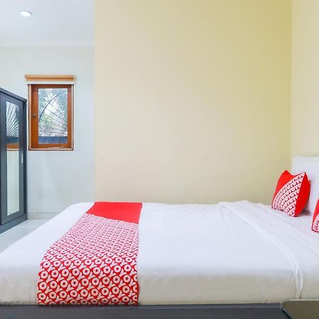 Oyo 2196 Ss Homes Jakarta Kültér fotó