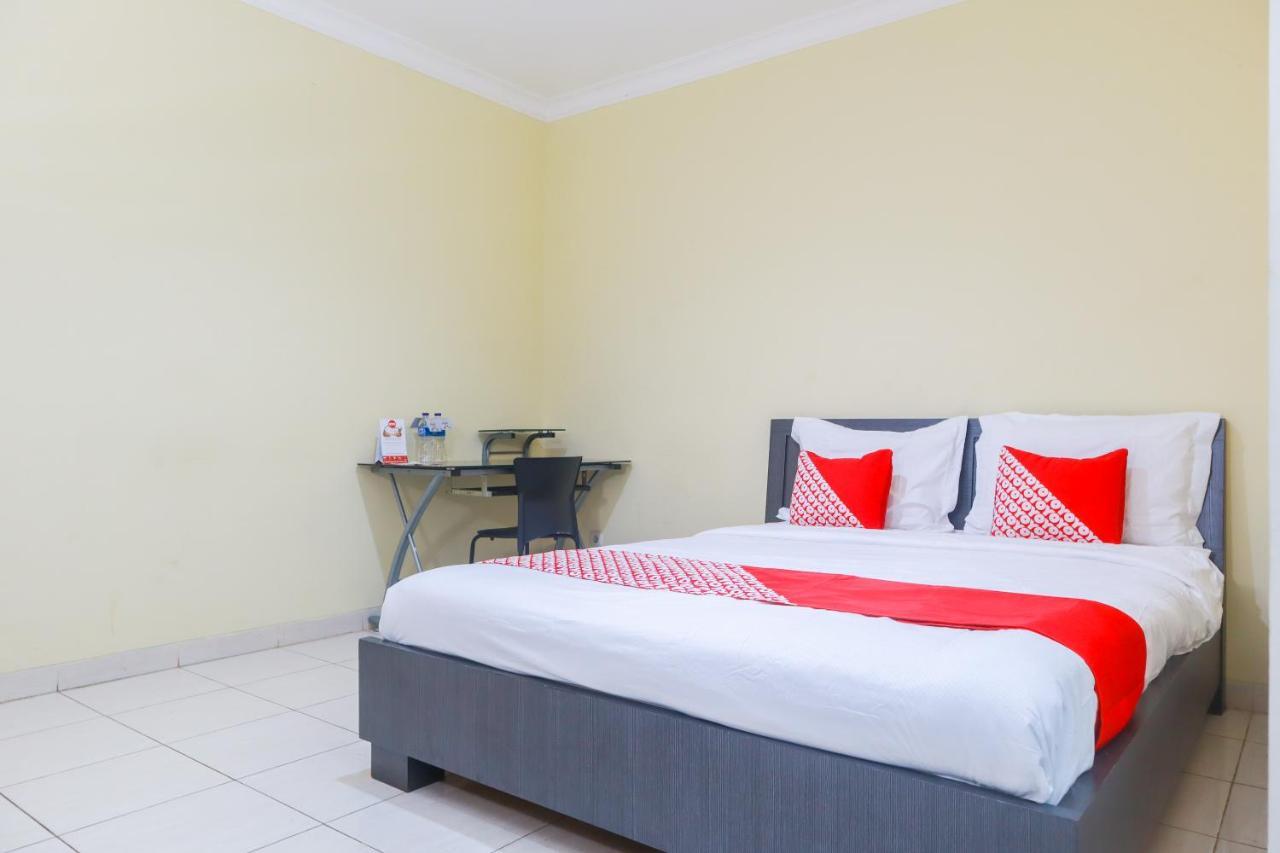 Oyo 2196 Ss Homes Jakarta Kültér fotó