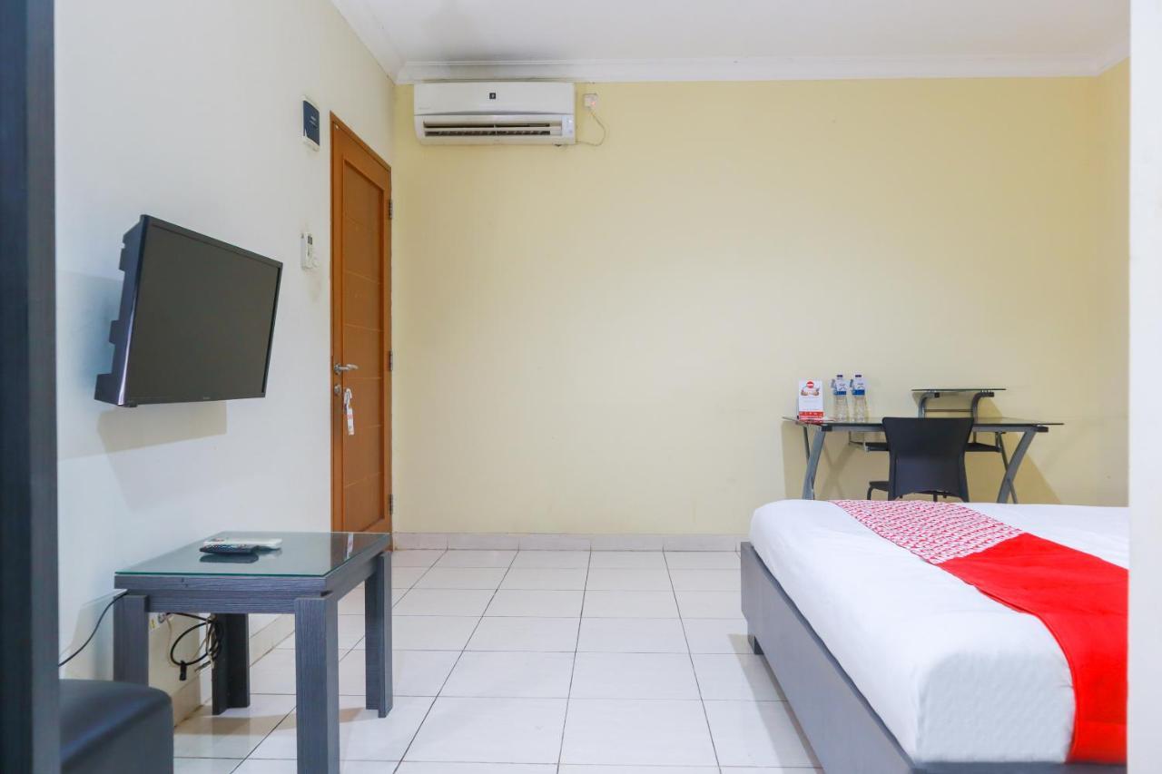 Oyo 2196 Ss Homes Jakarta Kültér fotó