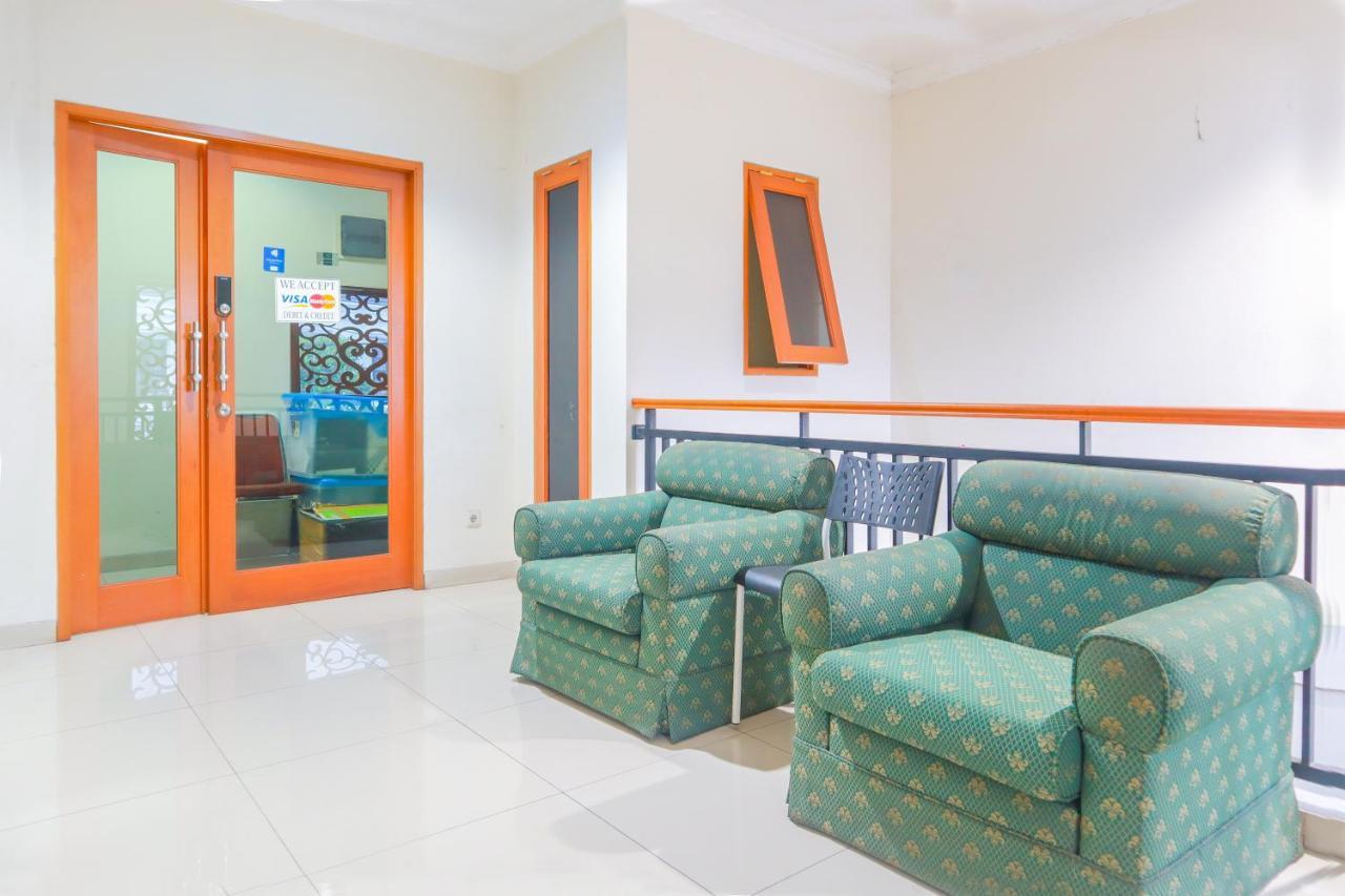 Oyo 2196 Ss Homes Jakarta Kültér fotó