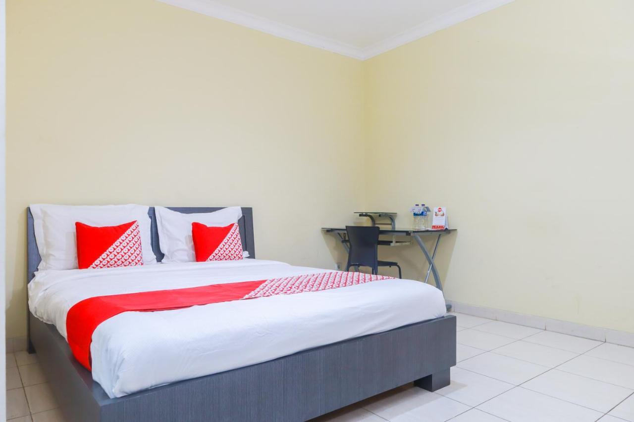 Oyo 2196 Ss Homes Jakarta Kültér fotó