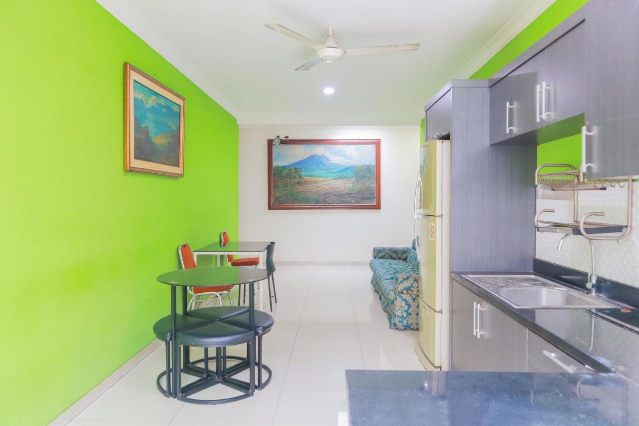 Oyo 2196 Ss Homes Jakarta Kültér fotó